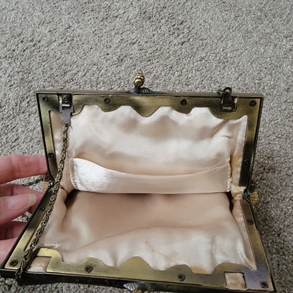 Beaded Handbag - Picture 3 of 4